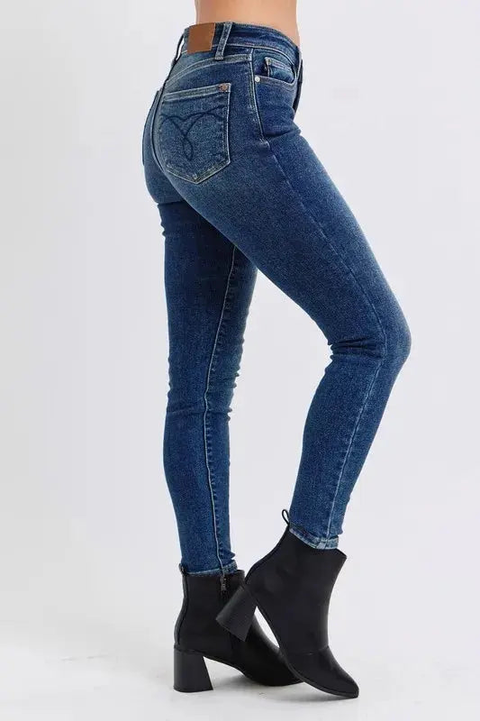 Curvy Mid-Rise Skinny Judy Blue Jeans with Thermal Lining