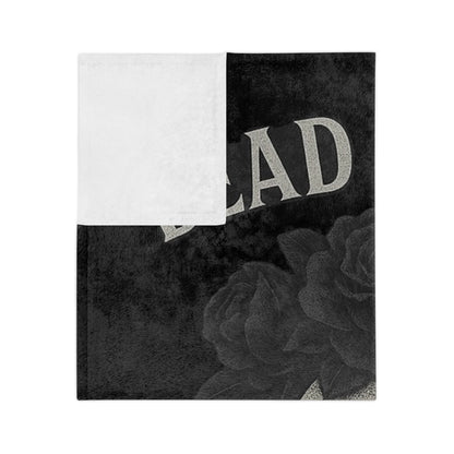 Dead Pretty gothic blanket with floral shadow motif
Alternative fashion gothic blanket for home decor
Edgy punk rock velveteen throw in gothic floral design