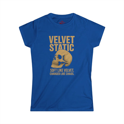 Camiseta gráfica de calavera estática de terciopelo