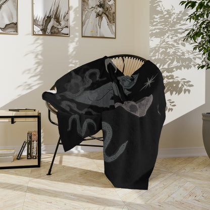 Moonveil gothic blanket with moon and crystal motif
Alternative fashion velveteen blanket for gothic home decor
Edgy punk rock microfiber throw in mystical moon design
