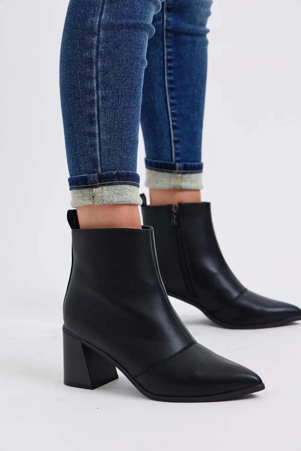 Curvy Mid-Rise Skinny Judy Blue Jeans with Thermal Lining