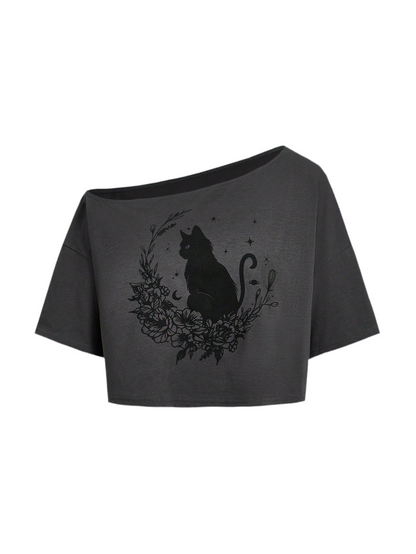 Mystic Familiar graphic tee with gothic cat motif

Purple gothic crop top featuring mystical black cat silhouette with floral wreath, stars, and crescent moon - alternative fashion S-5XL
