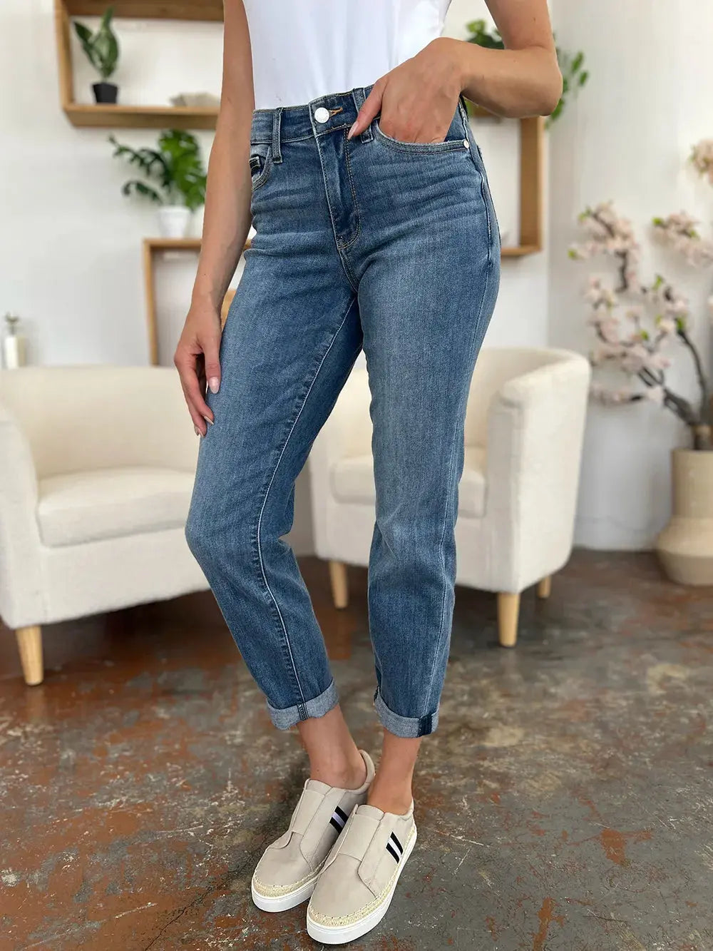 Full Size/Plus Size Cuffed Hem Slim Judy Blue Jeans