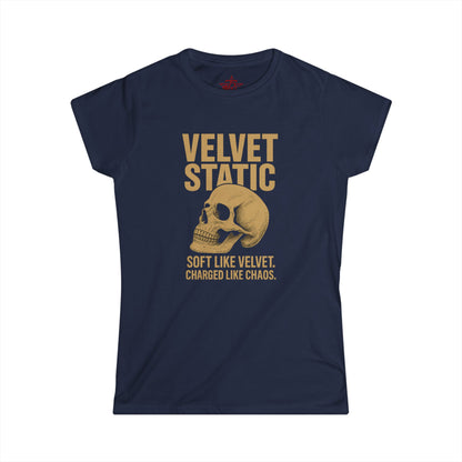 Camiseta gráfica de calavera estática de terciopelo