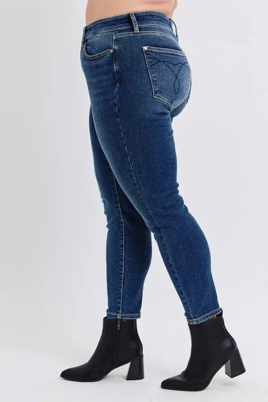 Curvy Mid-Rise Skinny Judy Blue Jeans with Thermal Lining