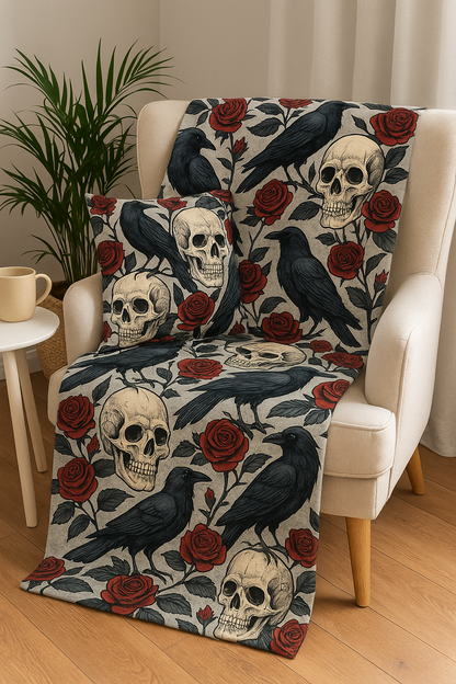 Gothic skull rose fleece blanket

Alternative fashion skull and rose throw blanket