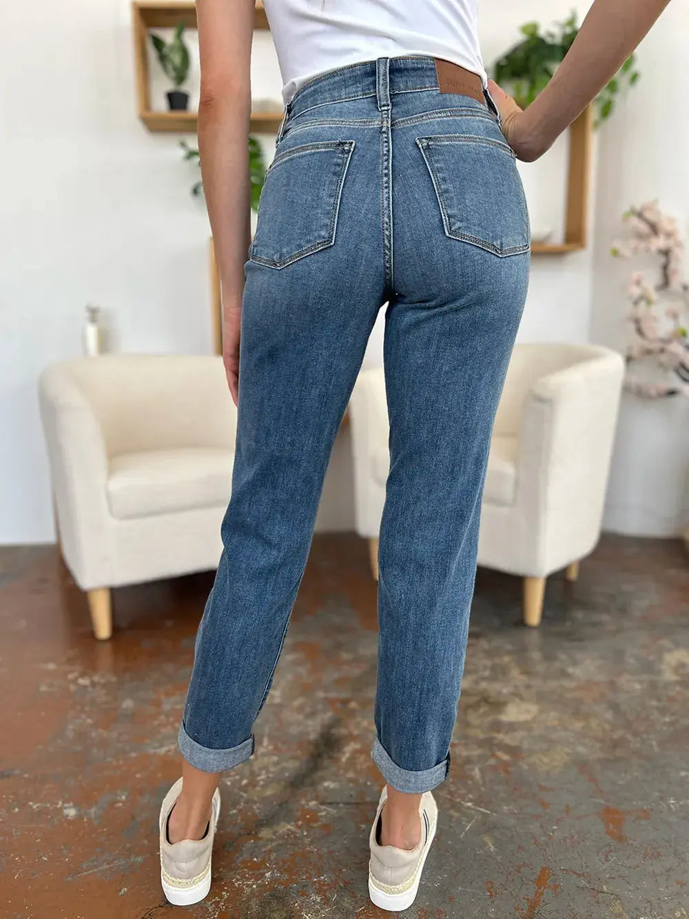 Full Size/Plus Size Cuffed Hem Slim Judy Blue Jeans